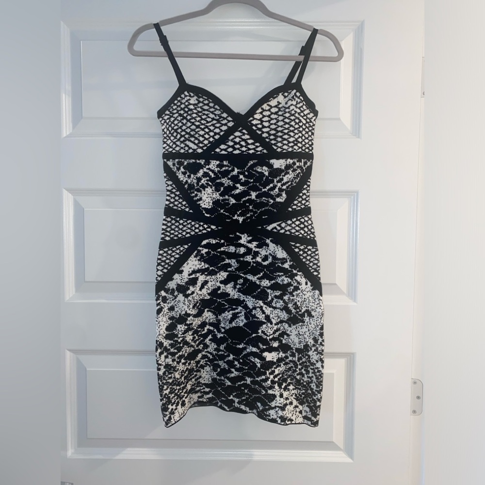 Bebe Women’s Black and White Women's Dress - size Small